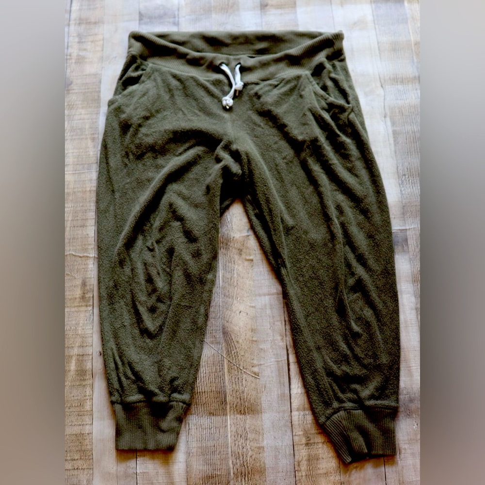 Aerie green jogger pajama bottom  - size m